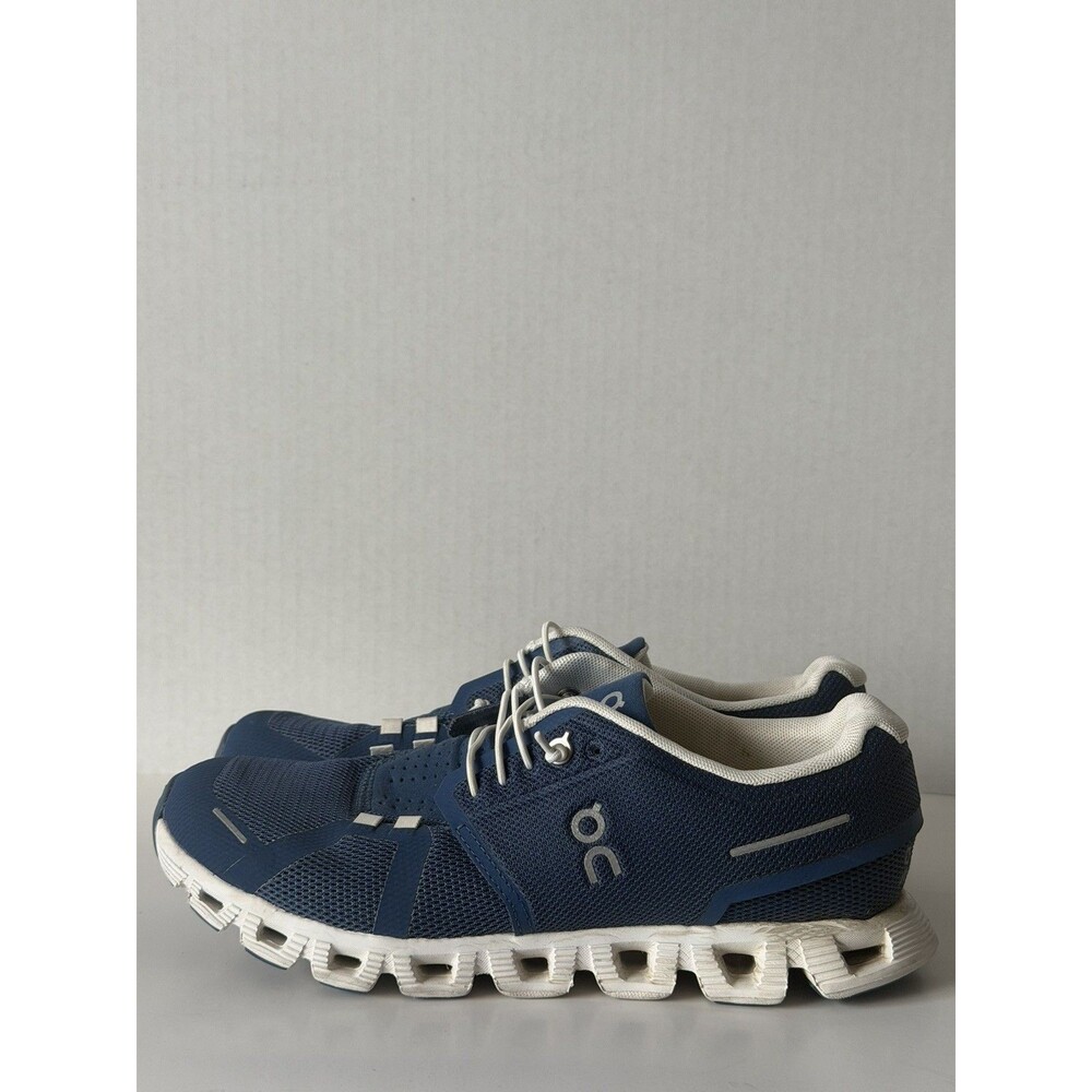 On Cloud 5 Shoes Womens Sz 8 Navy Blue Running Athletic Sneakers Lightweight EUC - Picture 2 of 10